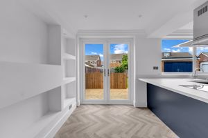 Photo 16- click for photo gallery